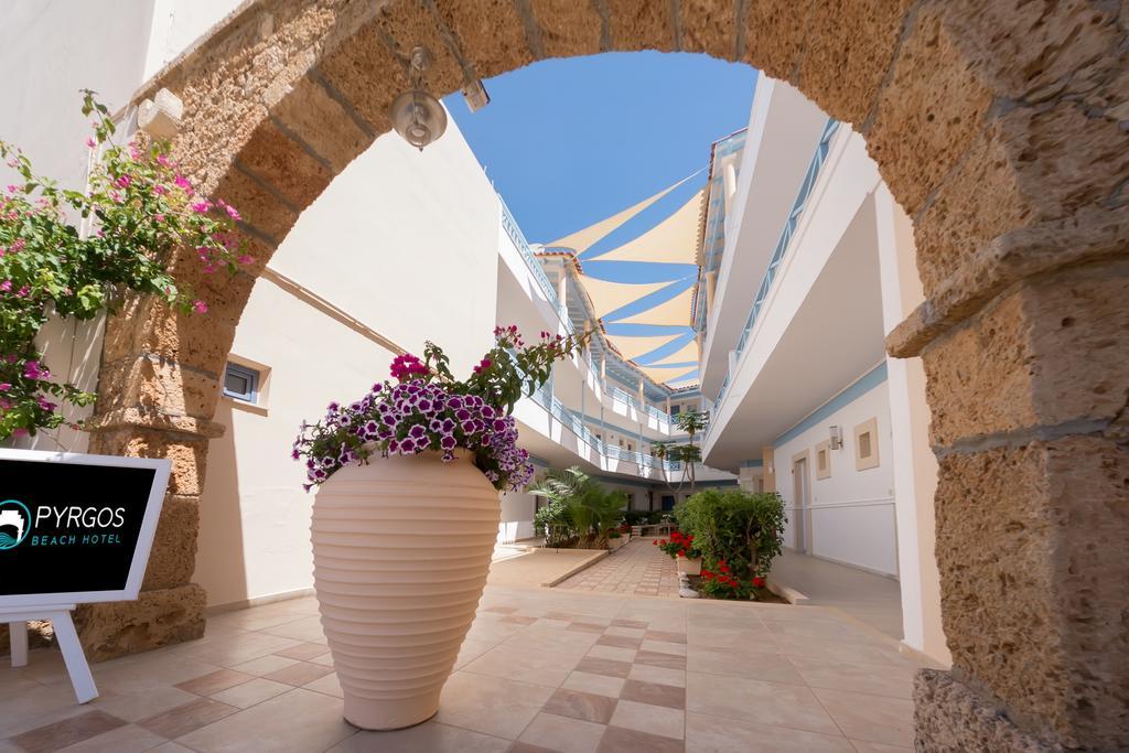 Pyrgos Beach Hotel Apartments Mália Exterior foto