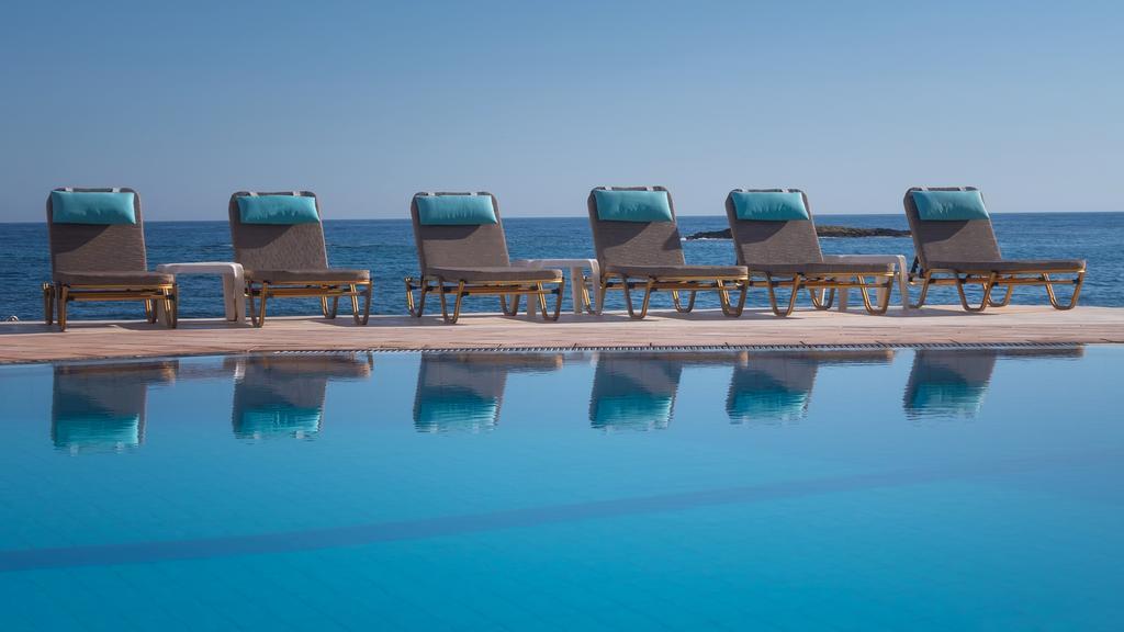Pyrgos Beach Hotel Apartments Mália Exterior foto