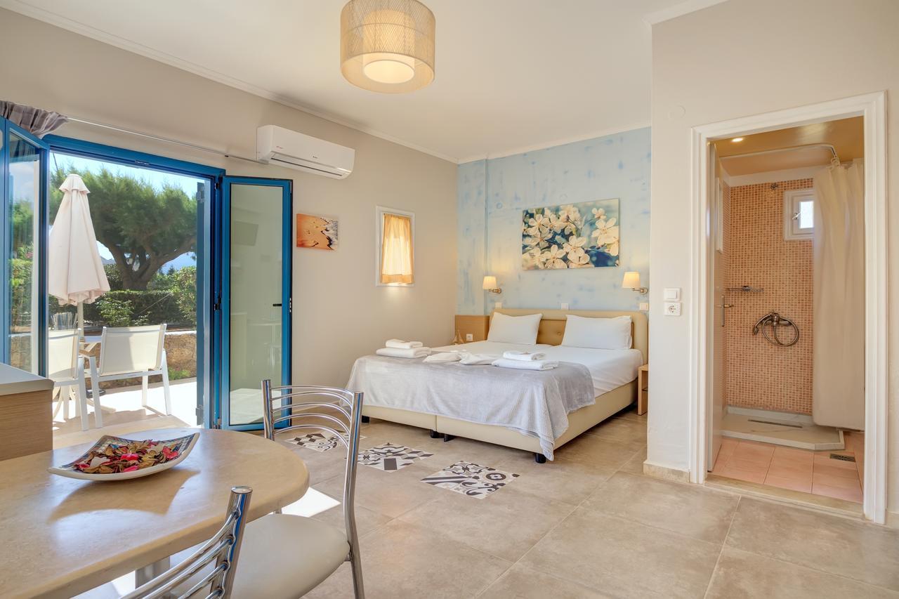 Pyrgos Beach Hotel Apartments Mália Exterior foto
